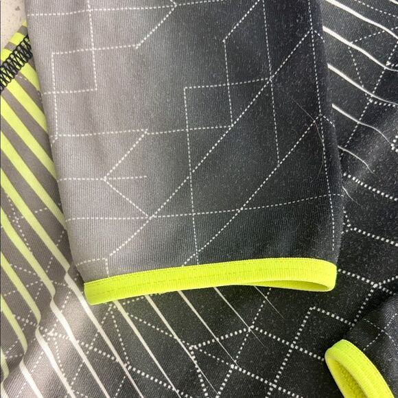 Nike Geometric Quarter Zip - Picture 3 of 8
